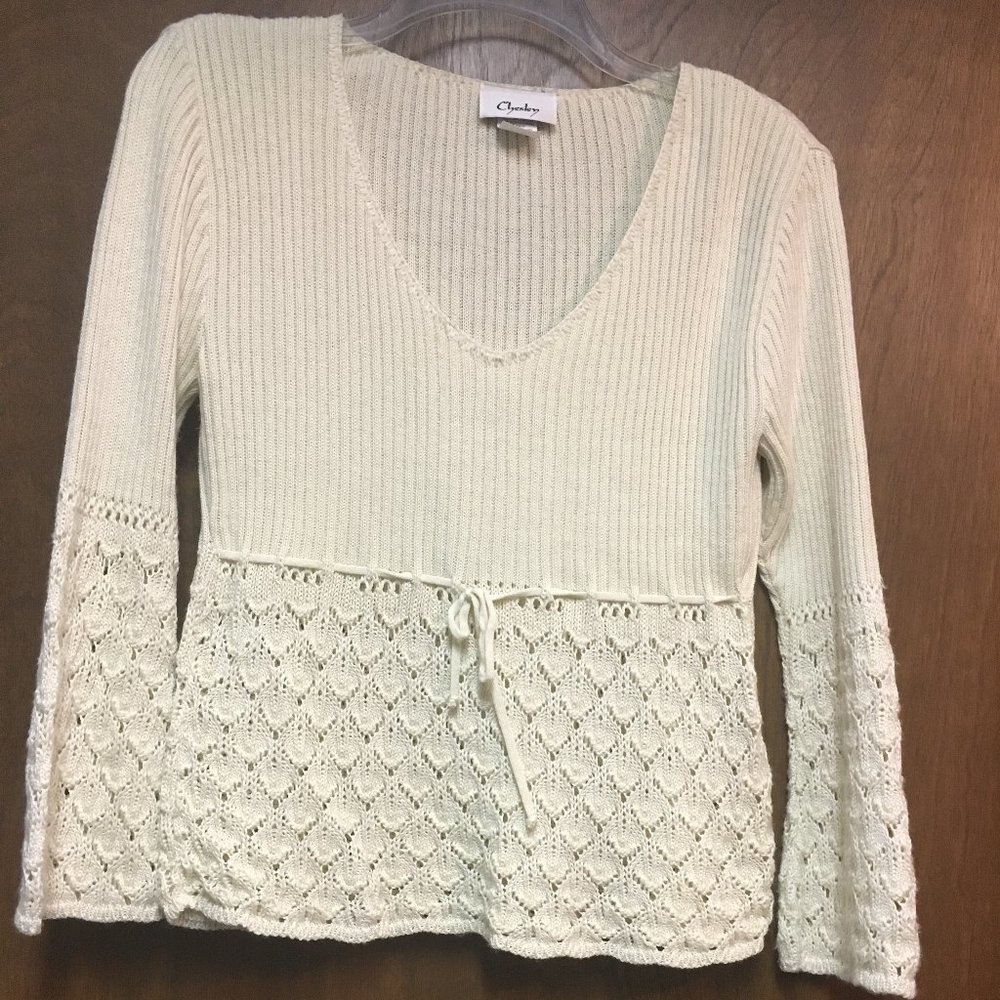 Fun crocheted top with tied waist, large